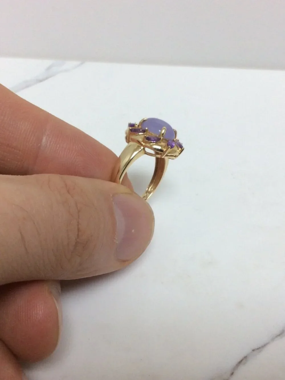 Vintage Cabochon Lavender Jade and Amethyst 14k Yellow REAL Gold Ring 3.6gr